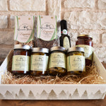 Plateau moyen avec produits typiques des Pouilles