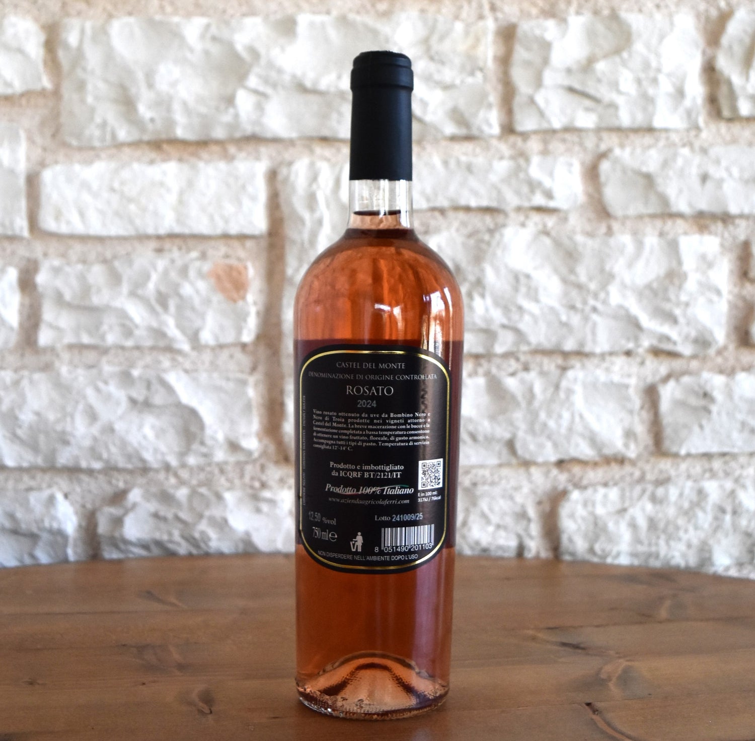 Butelka 750 ml różowego wina D.O.C. Castel del Monte